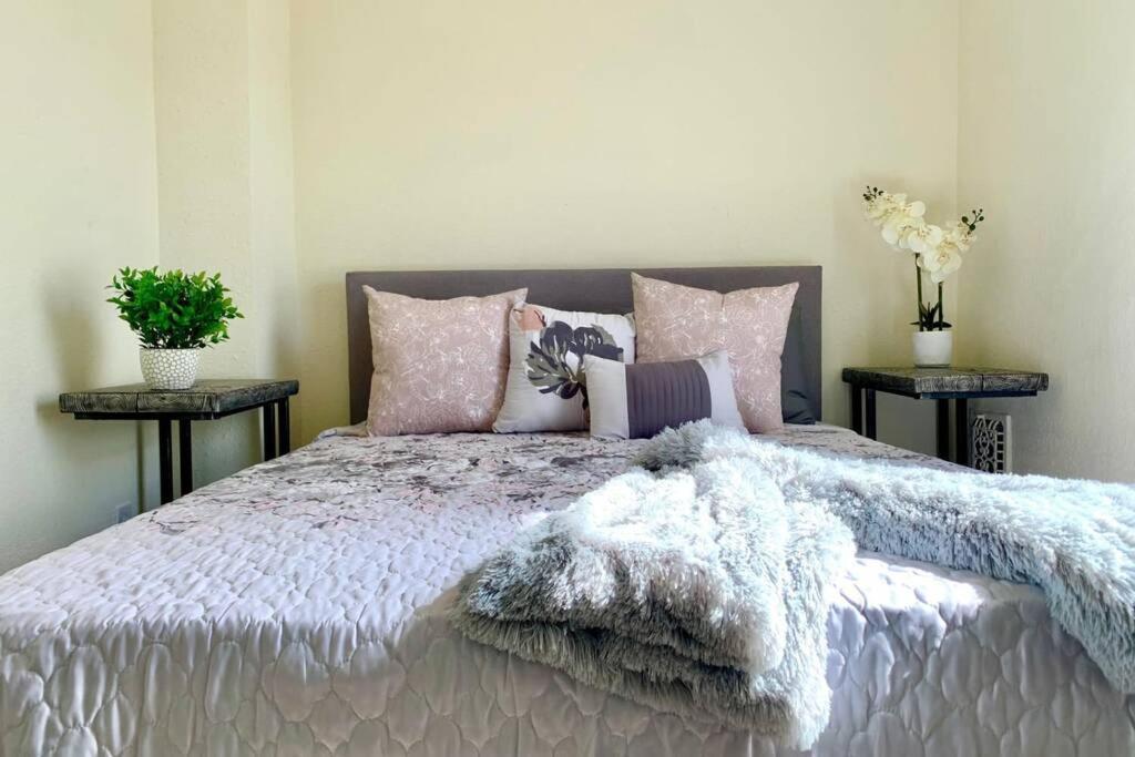 Вілла 5Br Niagara Getaway Prime Location-Sleeps 10 Ніагара-Фоллс Екстер'єр фото